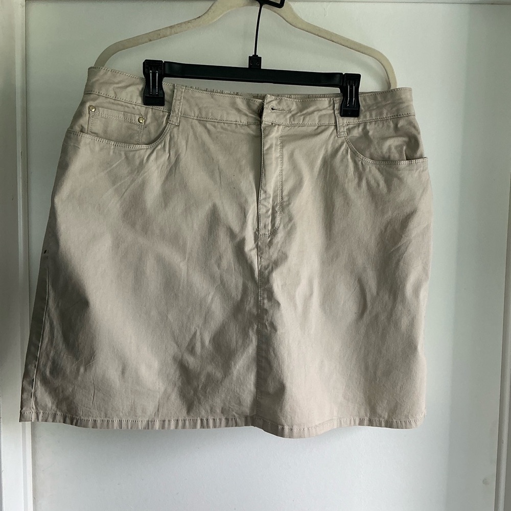 Croft & Barrow Khaki Skort Sz 16